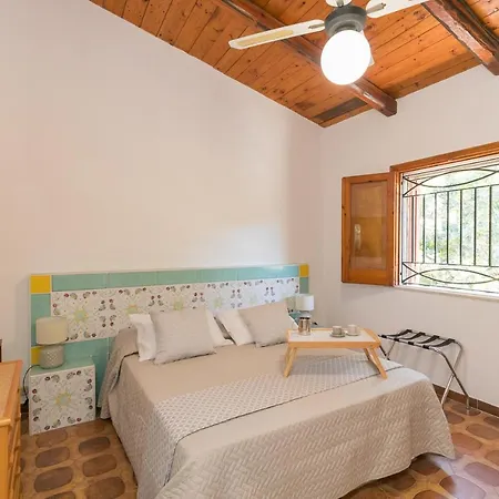 Semesterbostad Plemmyria